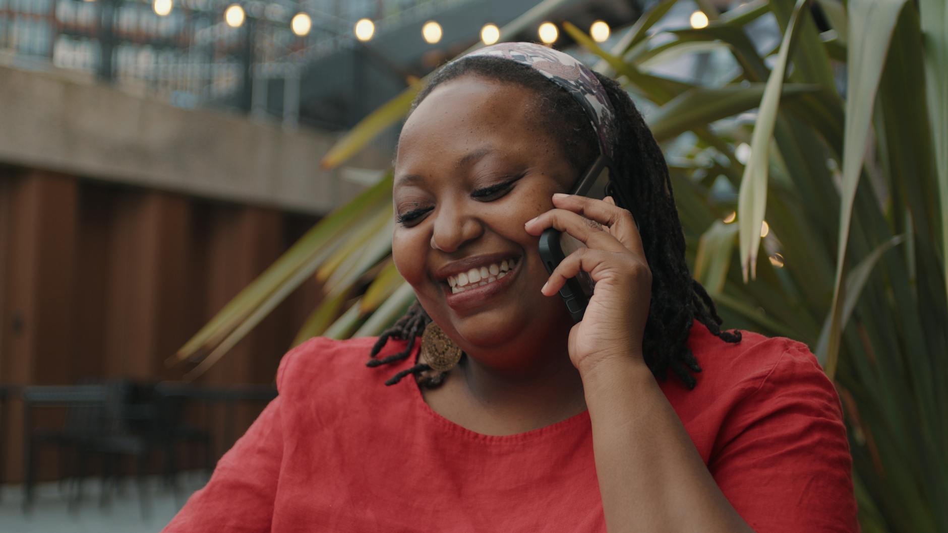 Staying Connected - Essential Smartphone Tips for Seniors