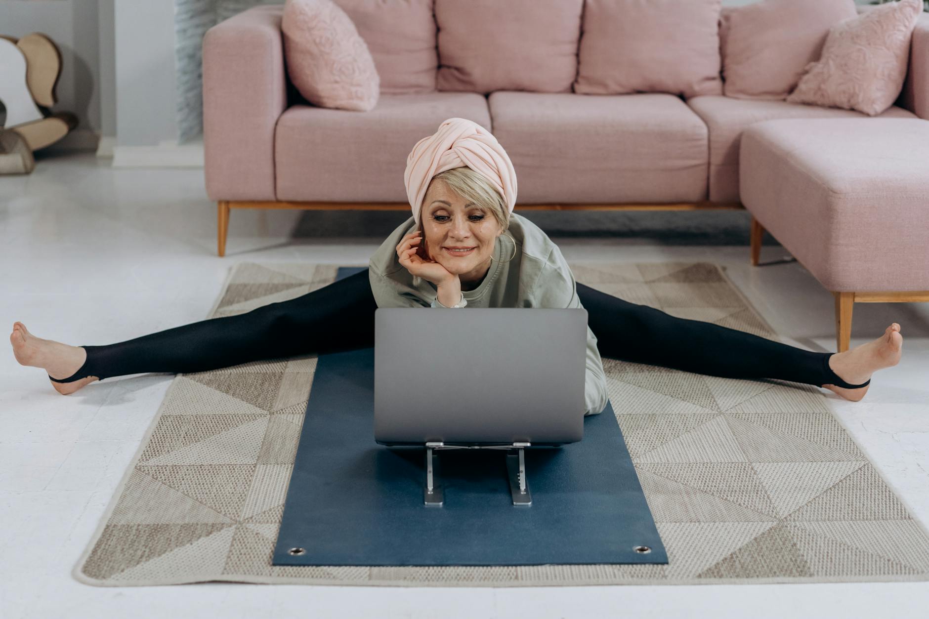 Travel Smarter, Not Harder: Budget-Friendly Tips for Seniors Using Technology